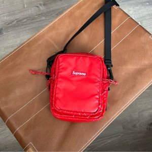 Supreme Shoulder Bag (Red)